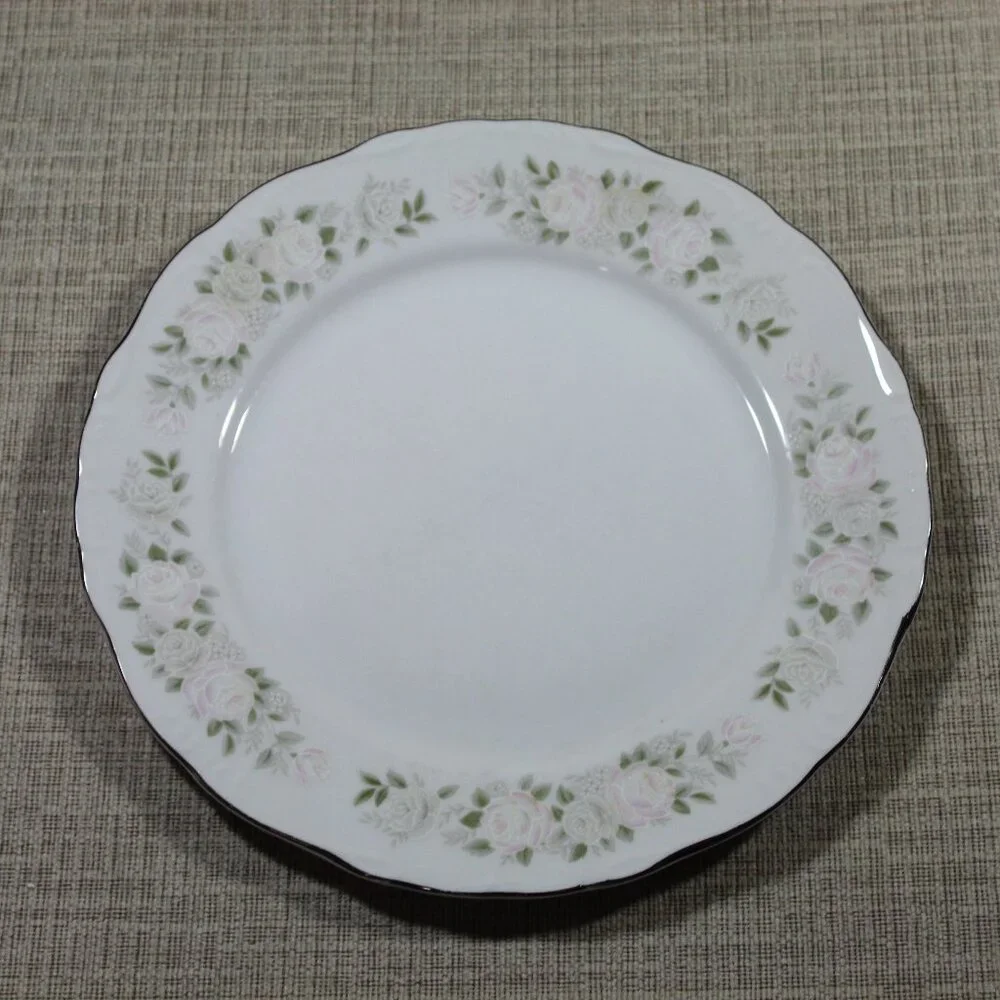 Sheffield Fine China Japan Classic 501 Set of 4 Dinner Plates